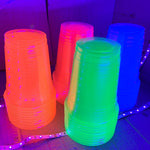 Neon-Partybecher UV-Glow (40 Stück, 12oz)